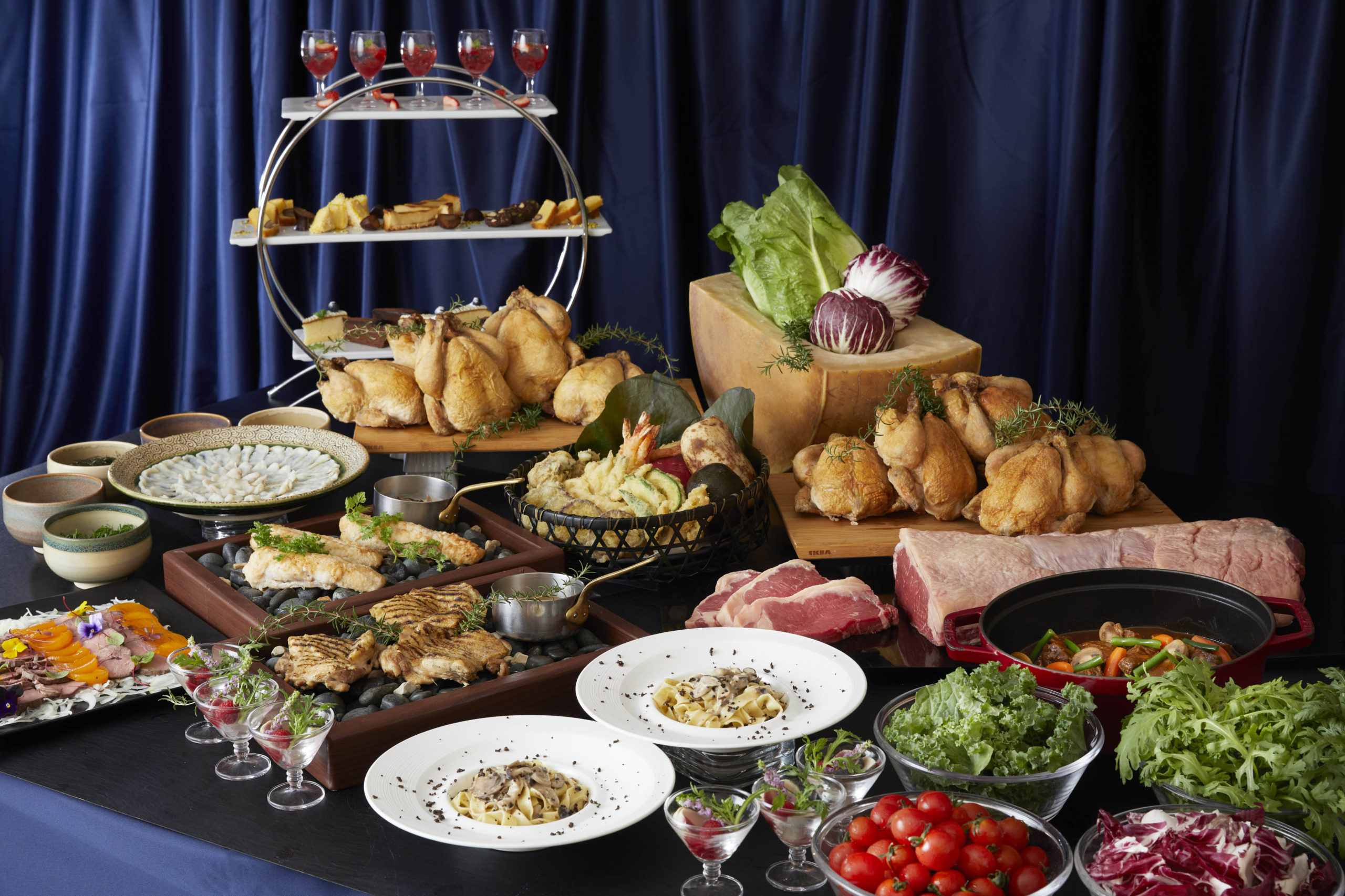 All-Day Dining & Lounge theLOOP ランチ＆ディナービュッフェ