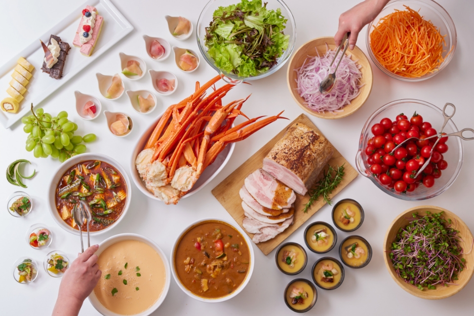 All-Day Dining & Lounge theLOOP ランチ&ディナービュッフェ
